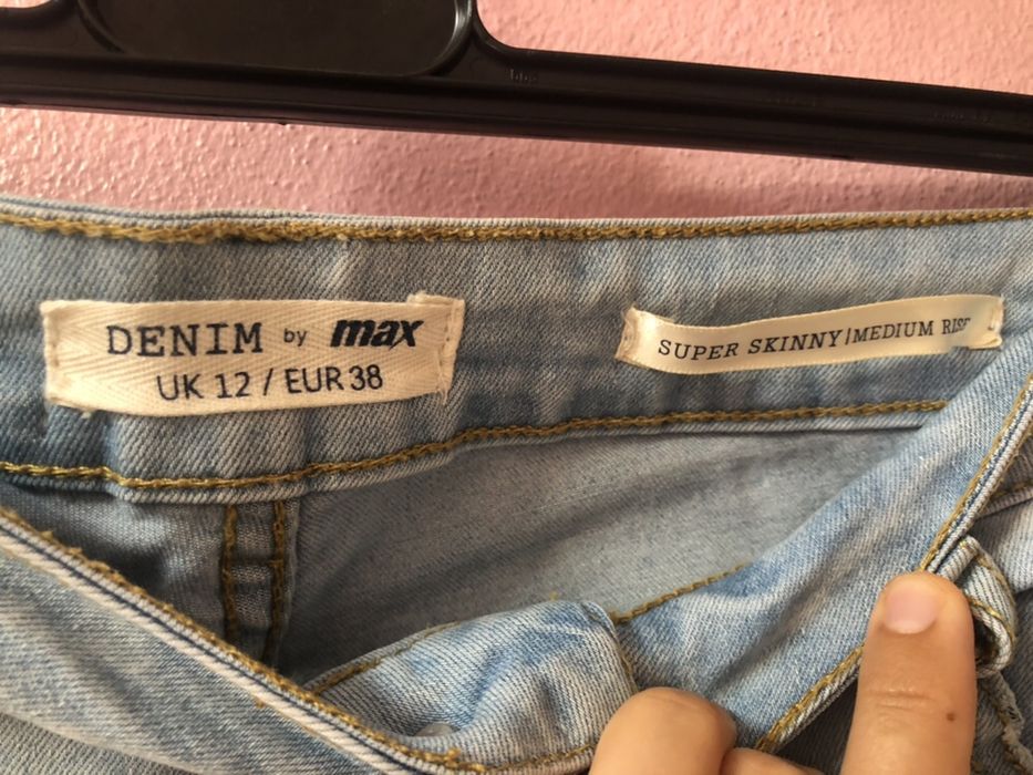 Calças de Ganga / Jeans bordados com flores e pássaro 38 (usadas 1x)