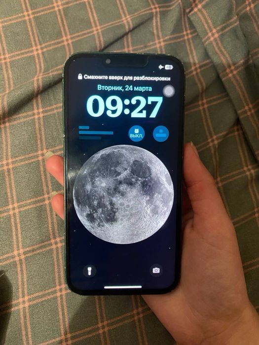 Продам  iPhone 13