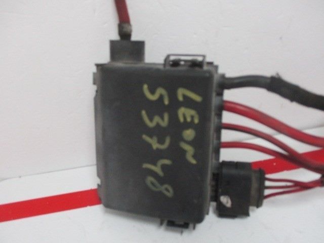CAIXA RELÉS / FUSÍVEIS SEAT LEON 2006 -1J0937550AC