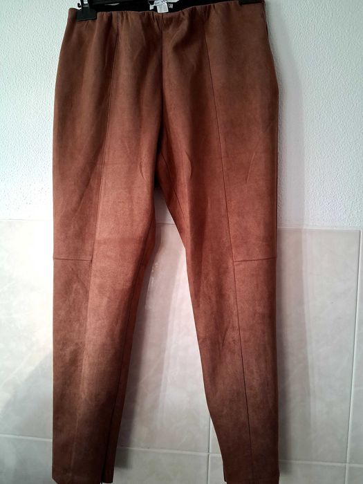 Calça Venca,com camisola Elegance.