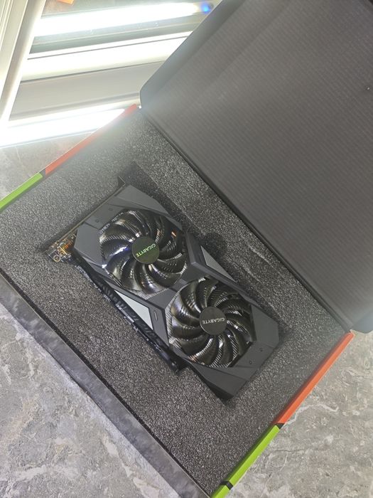Видеокарта RTX 2060