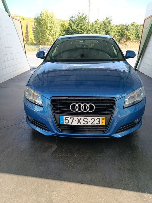 Audi A3 8p 1.6 Azul foto 2