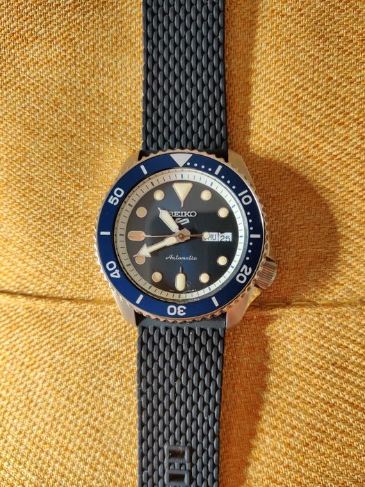 Seiko 5 Sports SRPD71K2