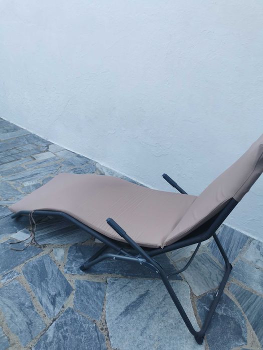 Espreguiçadeira com colchão