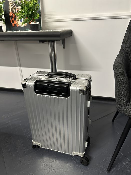 Rimowa Classic flight алюминій валіза дорожна поклажа чемодан