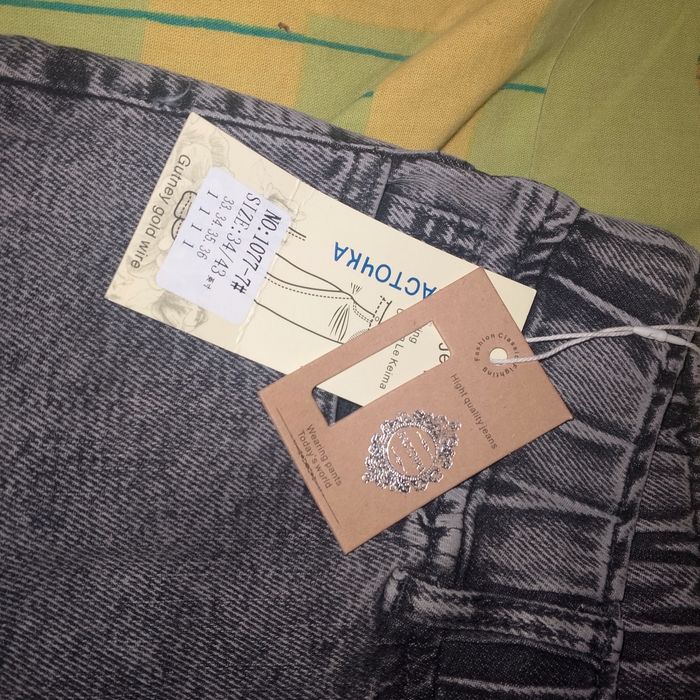 Продам нові джинси