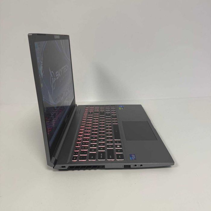 Skytech Gaming ST-Lumi-0009 15.6" FHD IPS 165Hz i5-13420H 16GB DDR4 SSD 512GB RTX 3050 4GB