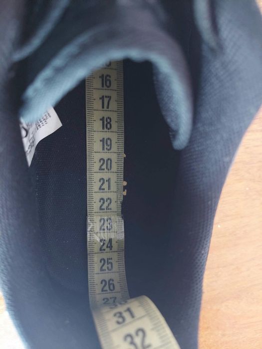 Кроссовки Nike Air Force оригінал

Розмір по бірці: 
US 7.5  UK  6.5