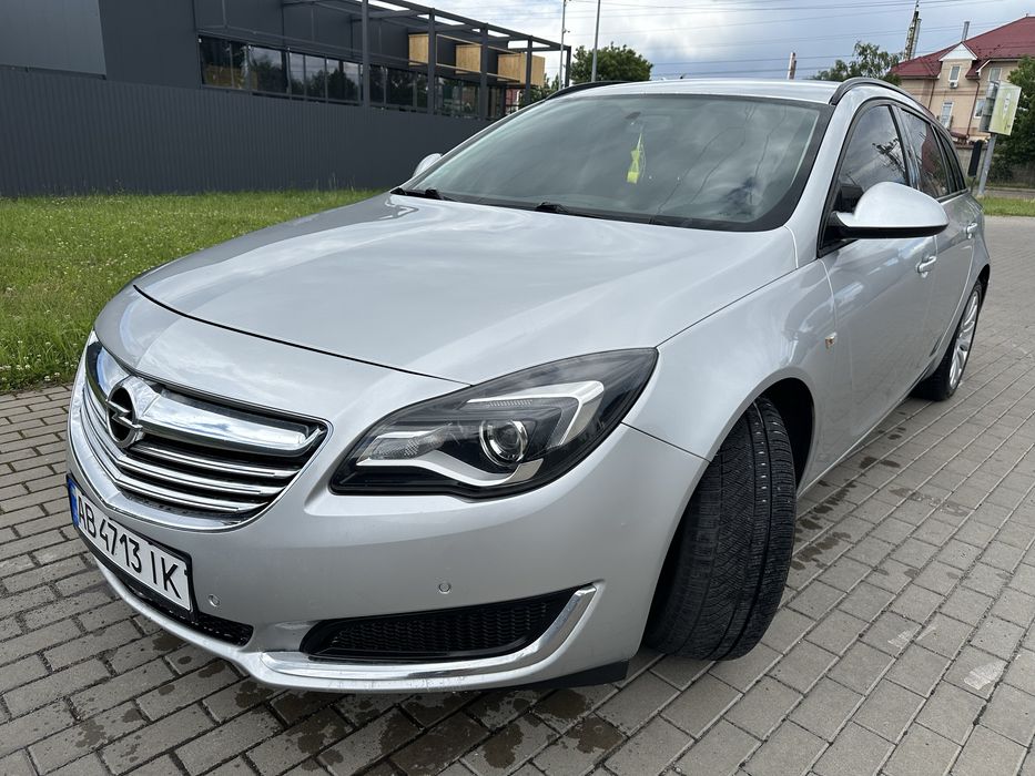 Продам Opel  Insignia 2014 рік