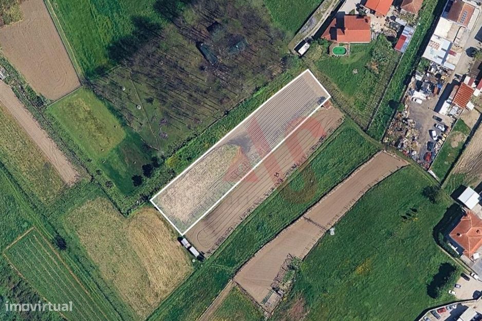 Terreno Rústico com 2.070,12 m2 em Sousela, Lousada