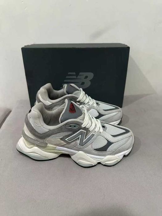 New_Balance_9060_Rain_Cloud_Grey R.39.5