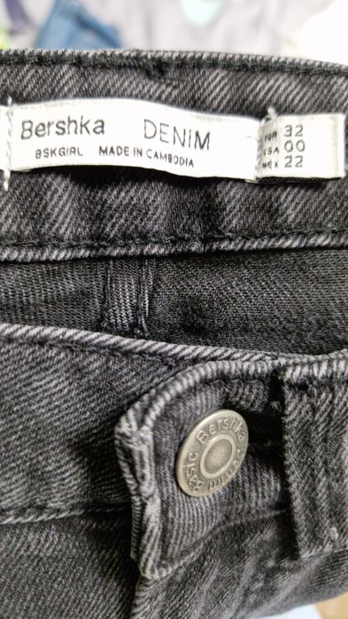 Джинси Bershka, 32 eur