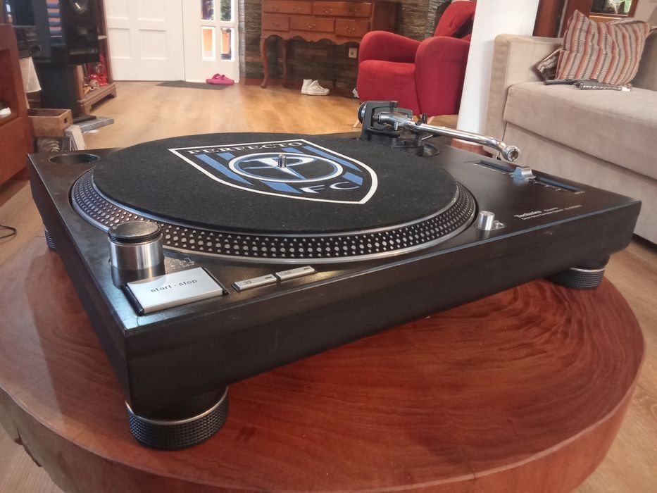 Technics SL-1210mk2