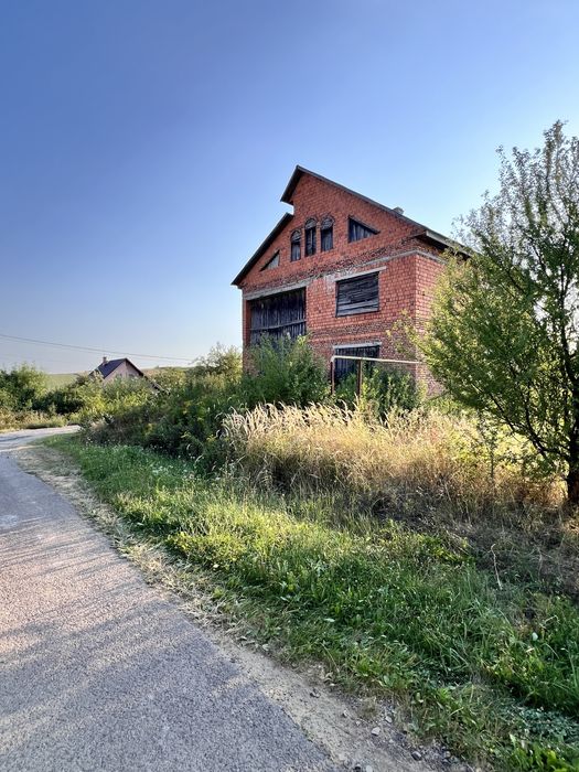 Продається  будинок ( коробка під дахом) с. Залужжя Мукачівський район