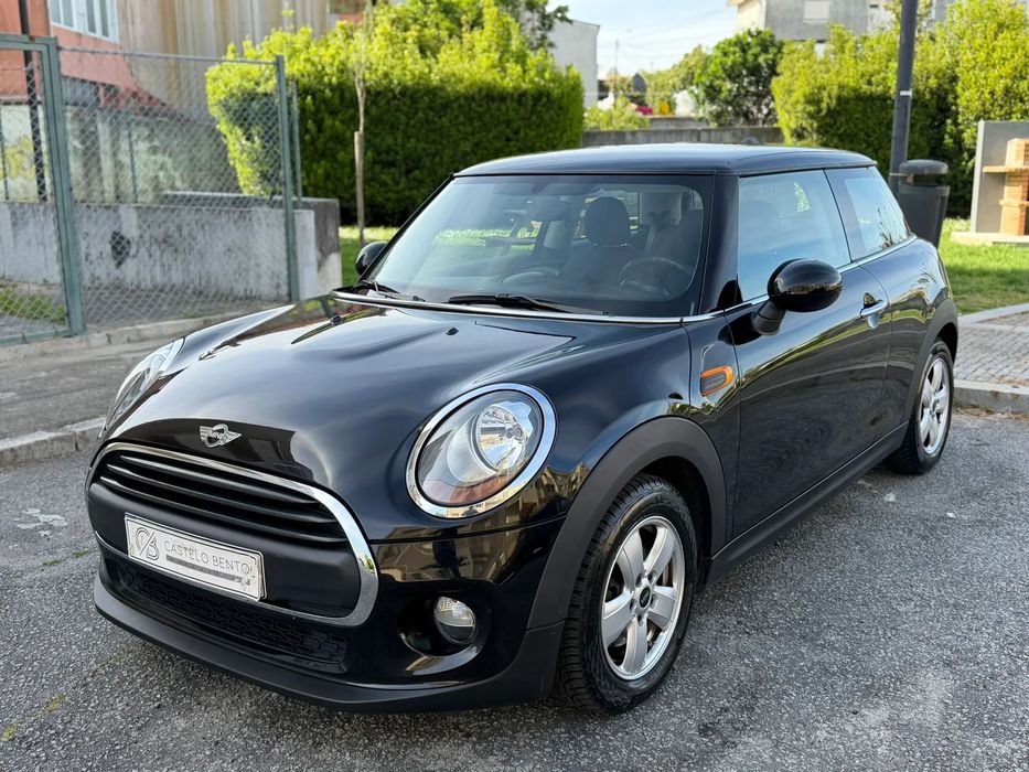 MINI 3 Portas One D Blackyard