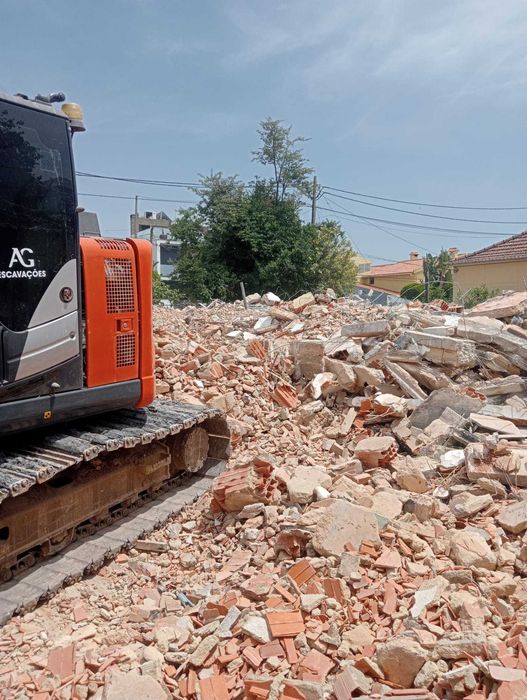 Demolições e Remoções de Entulho – Rápido e Profissional