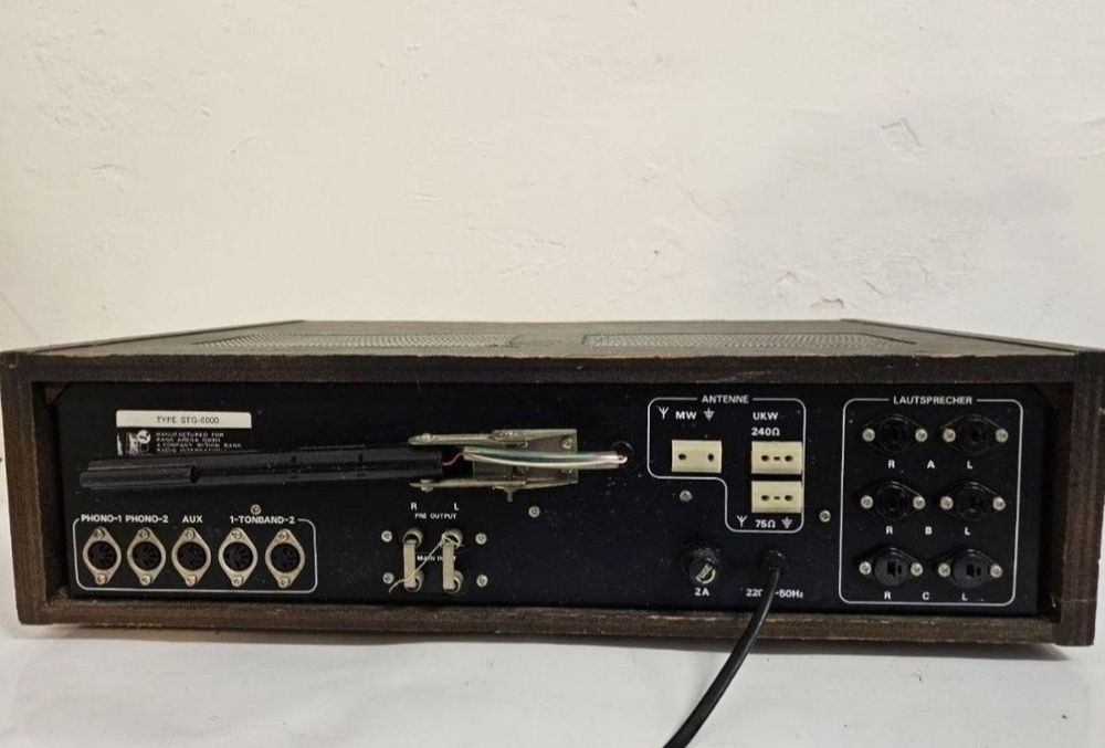 Wzmacniacz Rank Arena STG 6000