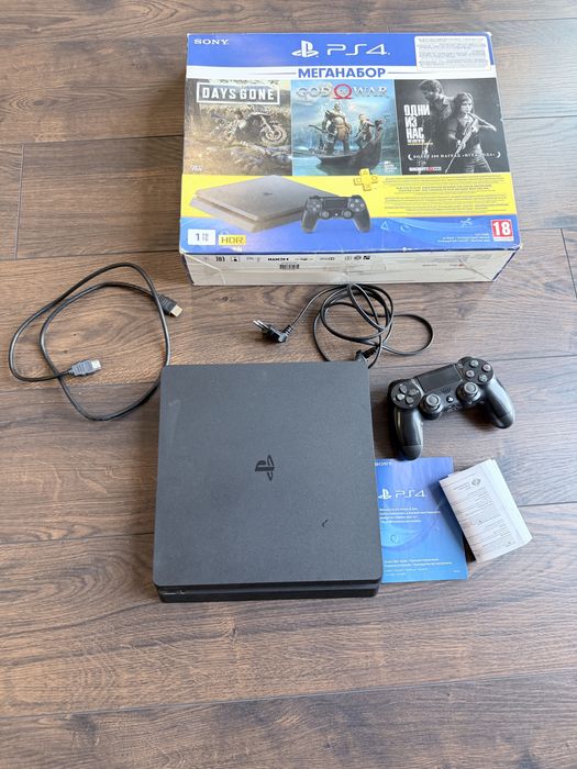 Продам Sony PlayStation 4 Slim 1TB ( PS4)