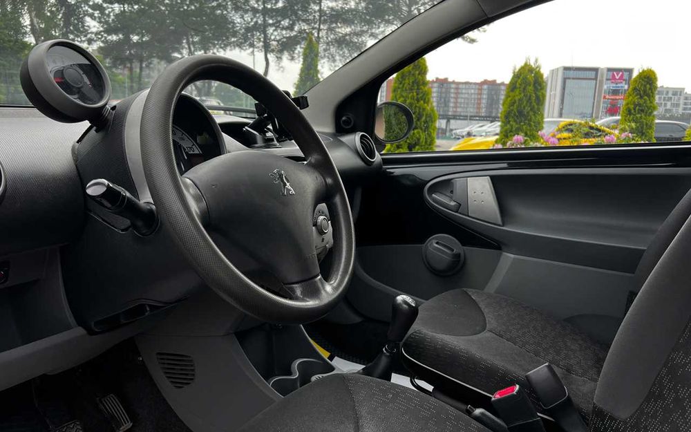 Peugeot 107 2011