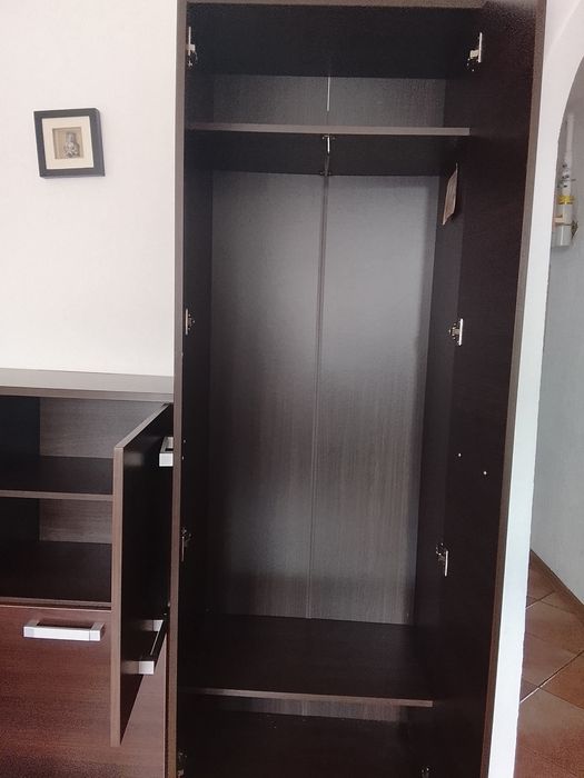 Komplet mebli szafka 4 drzwiowa +szafa