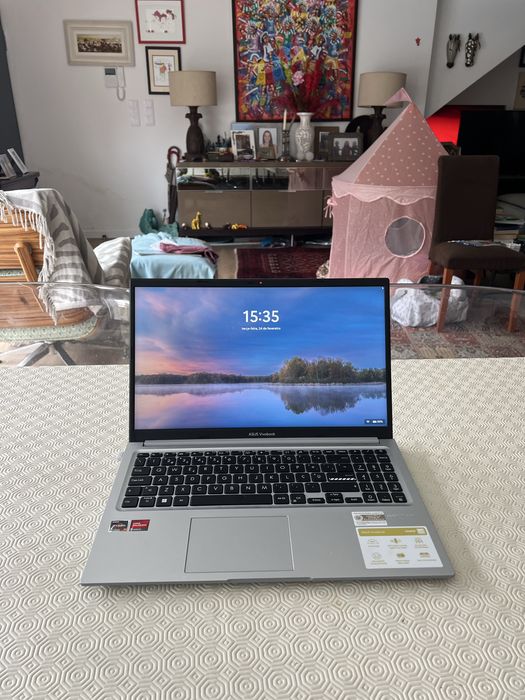 ASUS VivoBook R7 16GB SSD | Rápido e Impecável