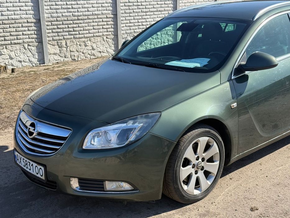Автомобиль опель инсигния