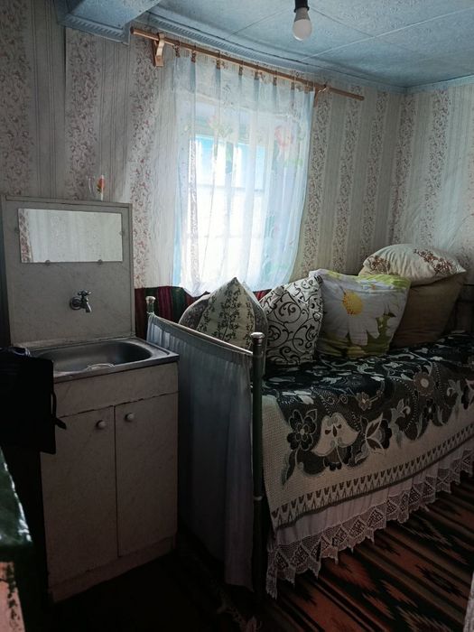 Продам 2 будинки + земельна діляка, Вінницька обл., с. Козлів