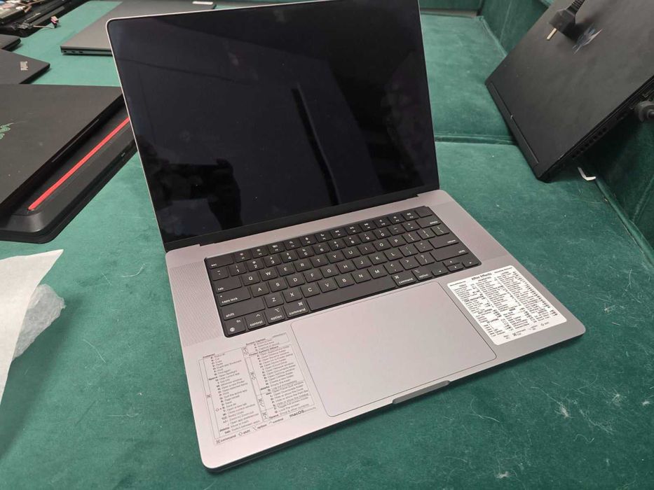 Ноутбук a2485 macbook pro m1 max 32 2tb айклауд