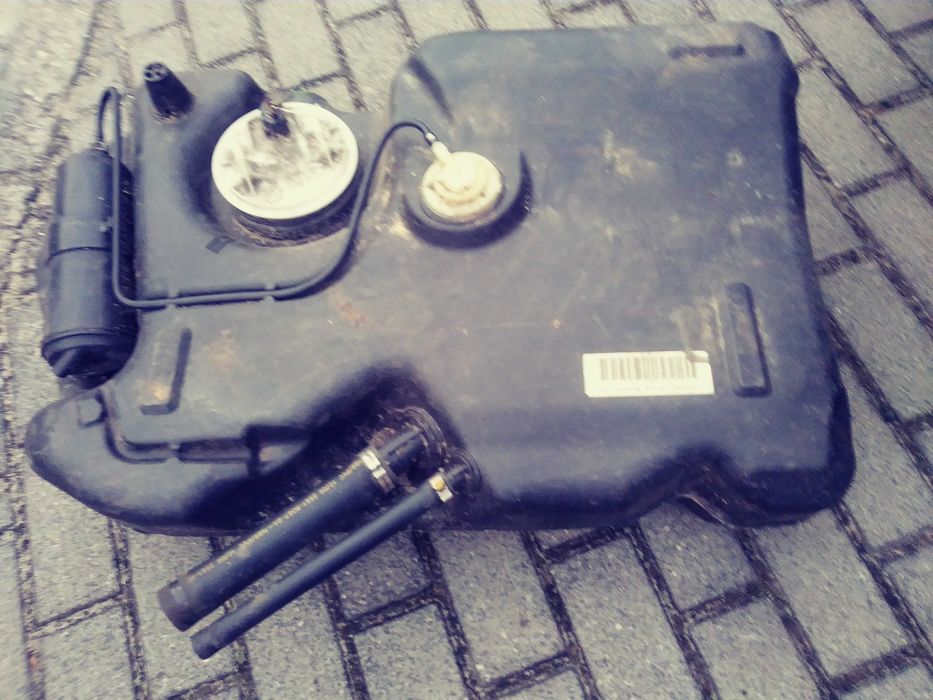 Pompa paliwowa i zbiornik fiesta
