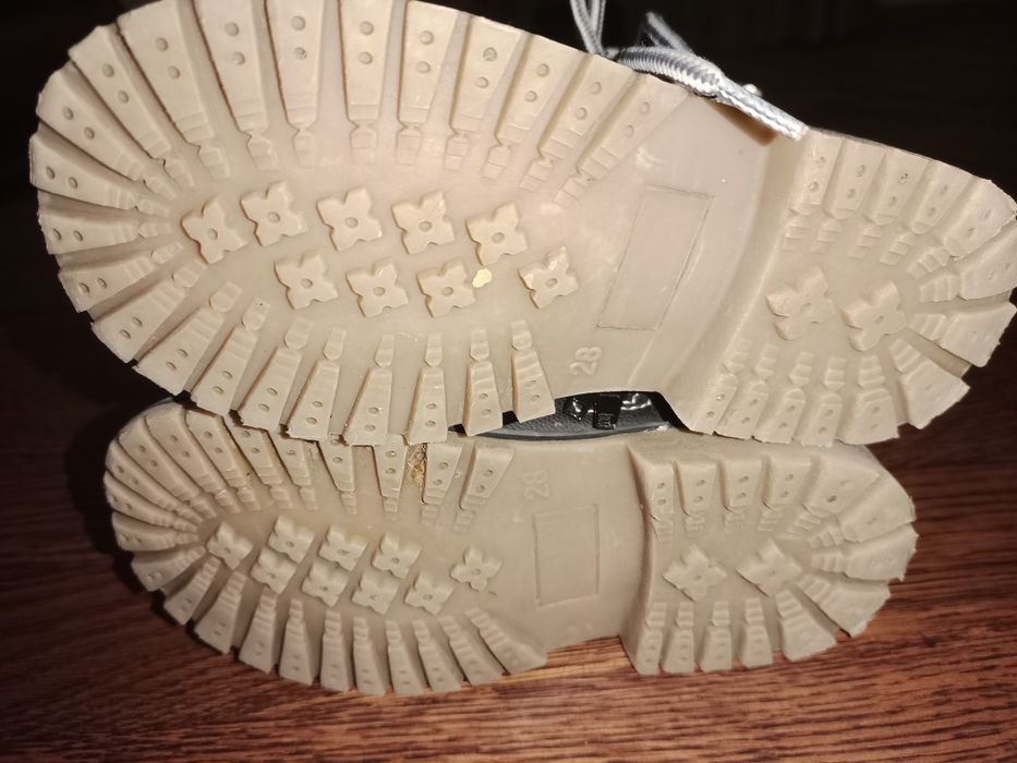 Дитячі черевички...