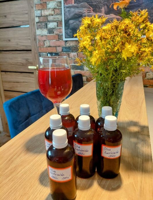Oliwa świętojańska.Olej z dziurawca.200 ml MOCNY.Masaż kręgosłupa