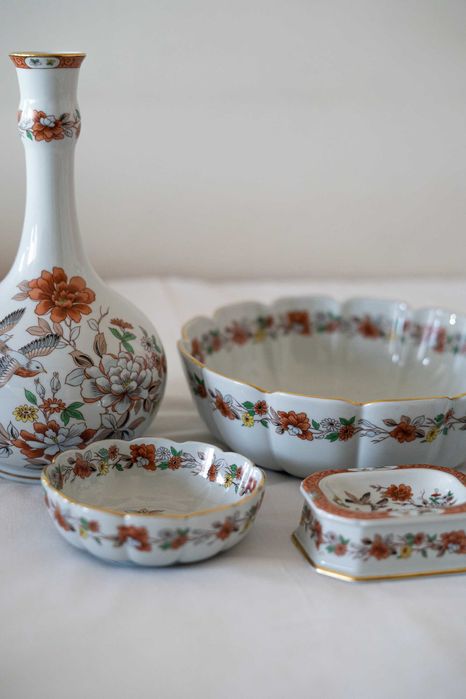 Conjunto de Loiça Vista Alegre Coleção Magnólia