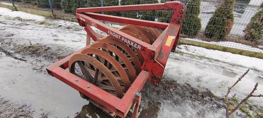 Wał na tuż HE-VA Front Pakiet 1.65 m fi 900 mm