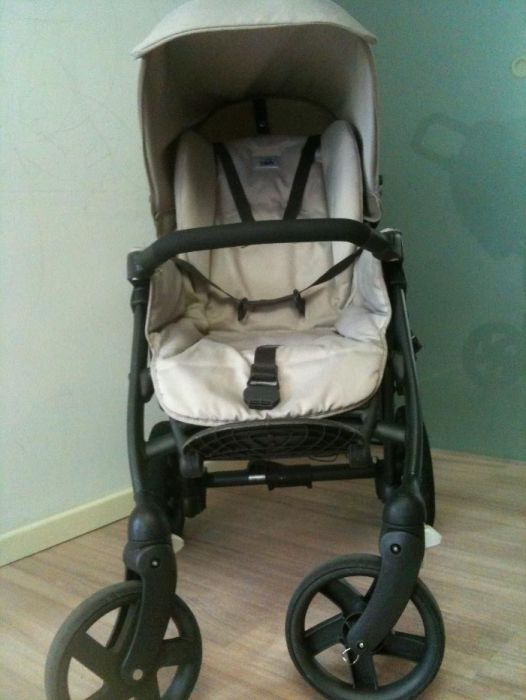 Коляску универсальную 2 в 1 CAM Dinamico бежевый б/у со стразами