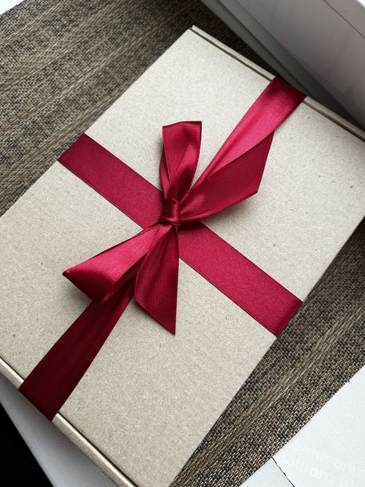 Подарунковий бокс свічок з вощини