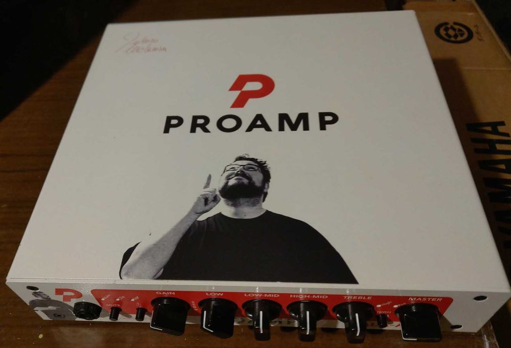 Head PROAMP Mala + kol. Phil Jones C4