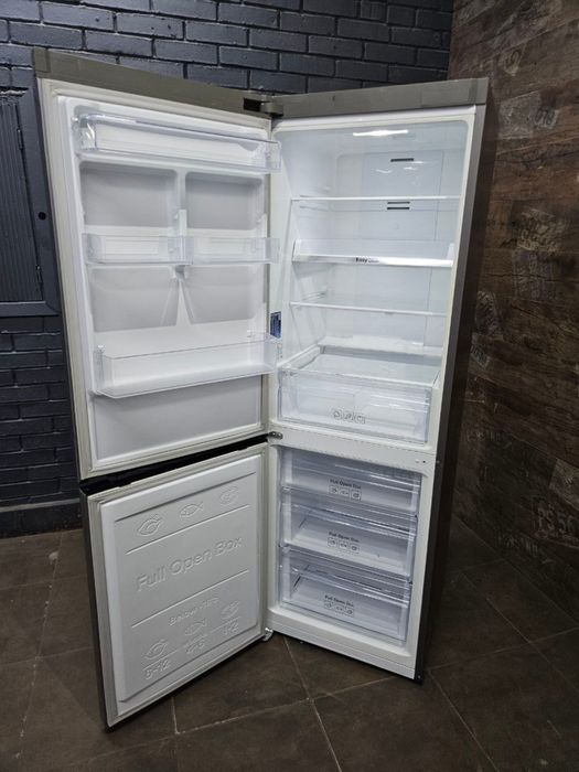 Хооодильник Samsung RB33FERN  з Німеччини