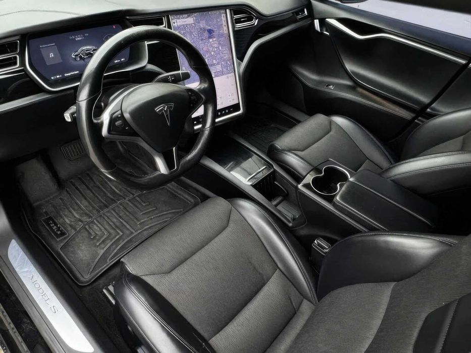 Tesla Model S 100D      2017