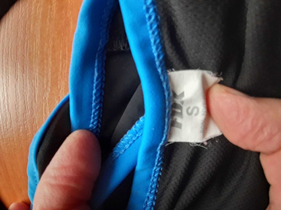 Велокомбінезон відмінної якості, розмір S.