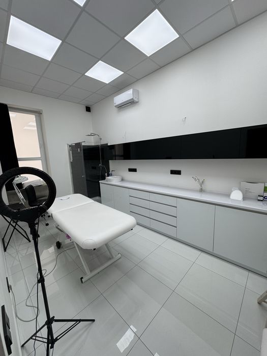 Салон краси, центр, комерційне приміщення 87м2 – pohled 2