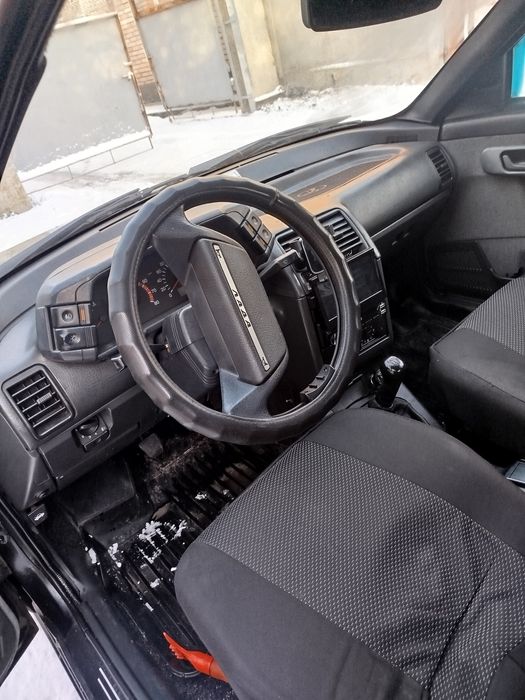 Авто Легковий автомобіль