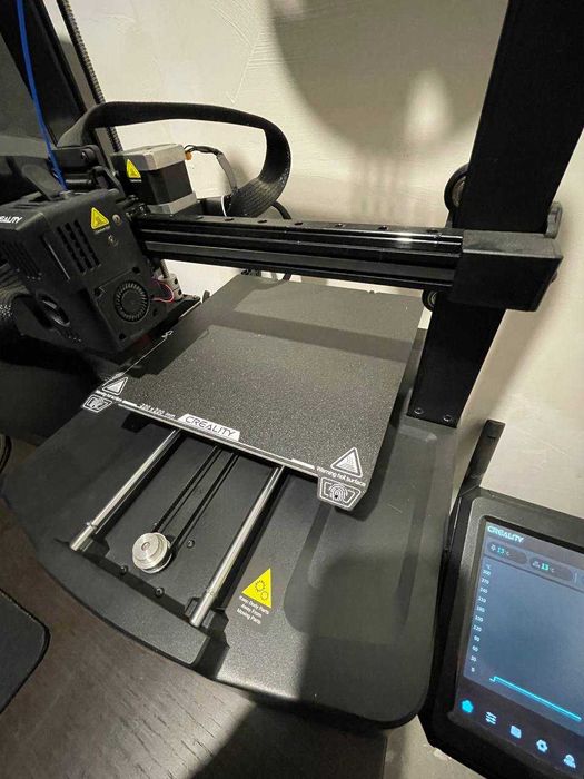 3D FDM принтер Creality Ender 3 V3 KE з філаментом