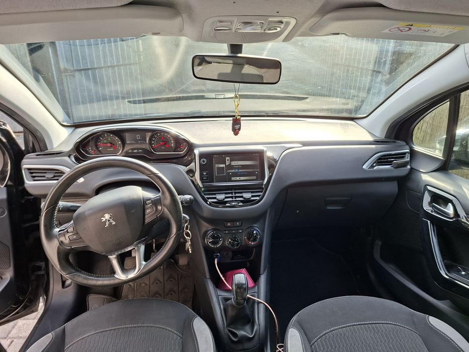 Peugot 208 2014r benzyna