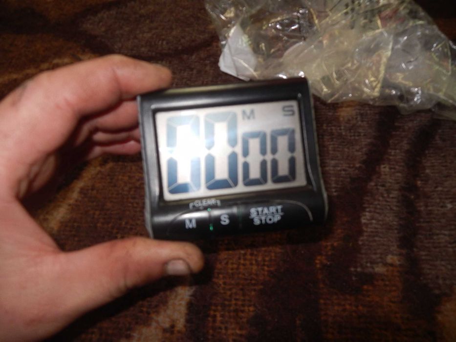 Wyprzedaż->minutnik  chyba rowerowy plus bateria zestaw