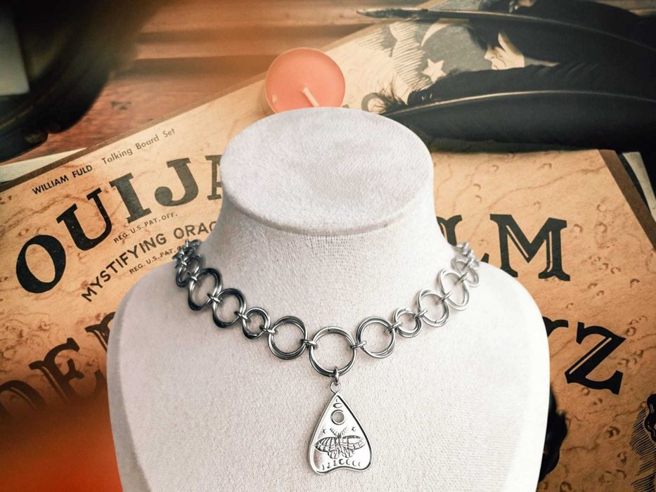 Gotycki choker chainmail – stal chirurgiczna 304, amulet planchette