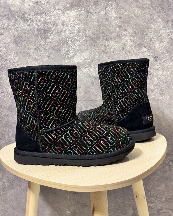 36р Дитячі підліткові Ugg Оригінал Нові, Устілка