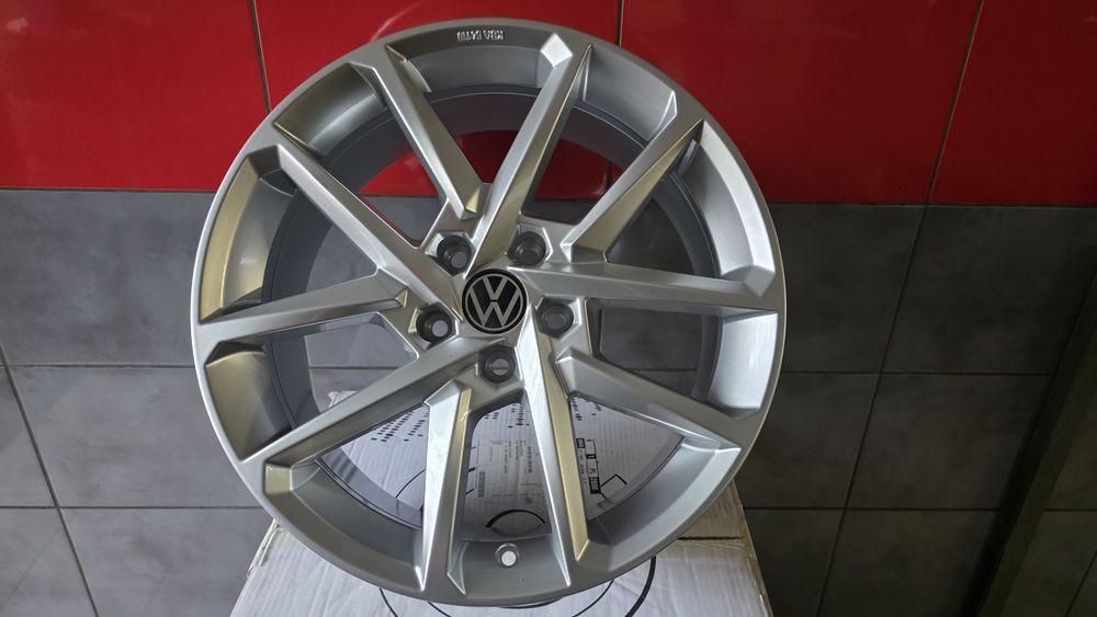 Nowe! Felgi 18" 5x112 VW Golf VIII VII Turan Sharan Tiguan Skoda Oktawia Seat Świdnik montaż
