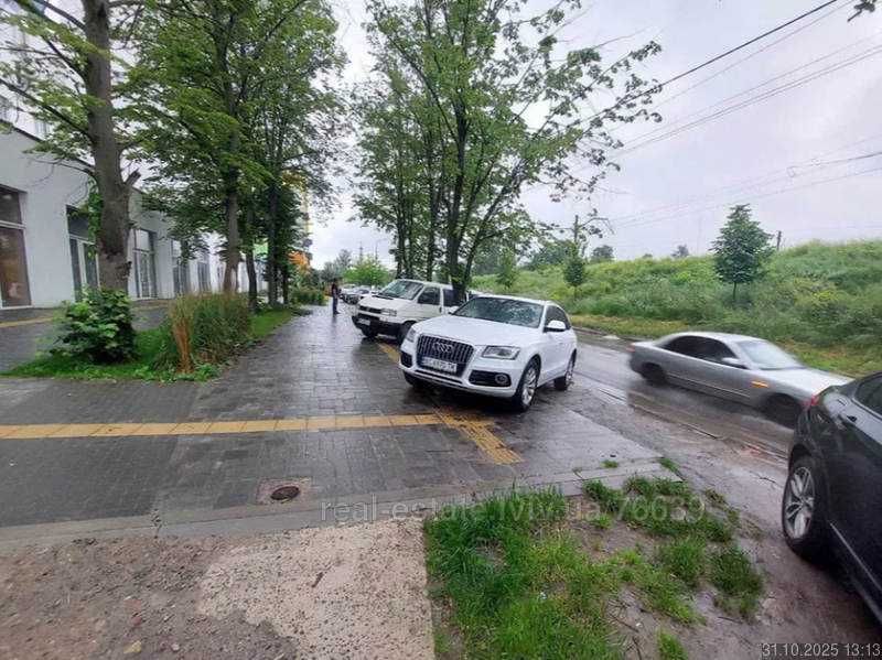 Здається в оренду комерційне приміщення Львів Рудненська