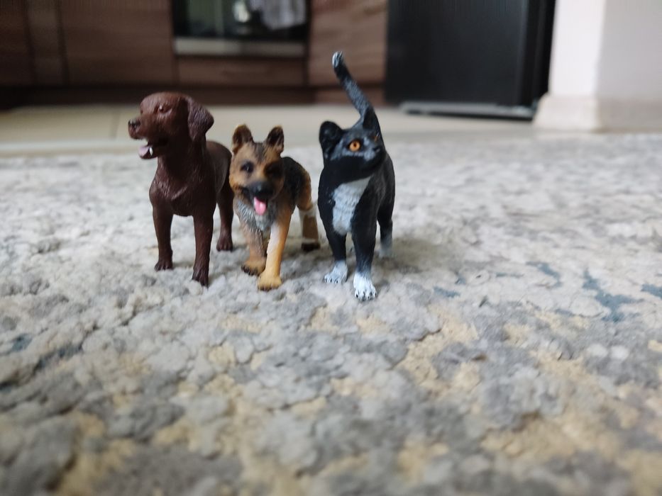 Figurki koni + dodatki