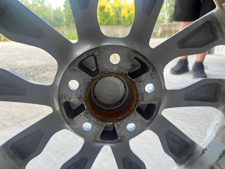 4 jantes com pneus (winter) com muito pouco uso 225 55 R17